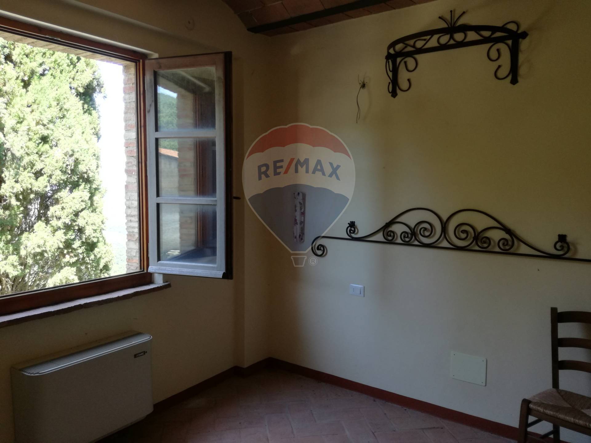 Appartamento MONTECATINI VAL DI CECINA vendita  Sassa  RE/MAX Premiere