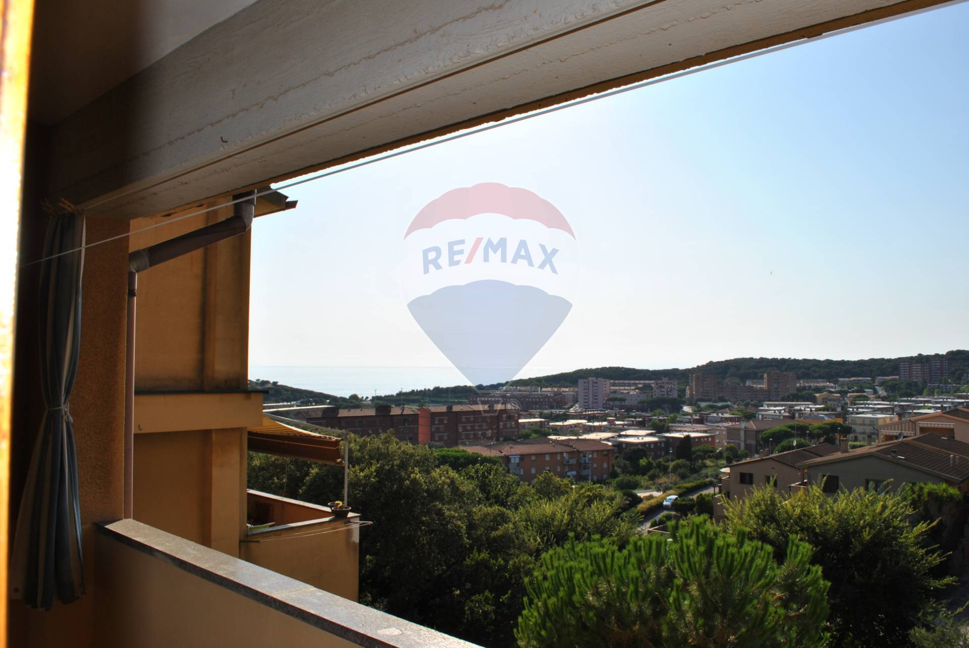  piombino vendita quart:  re-max-mindset