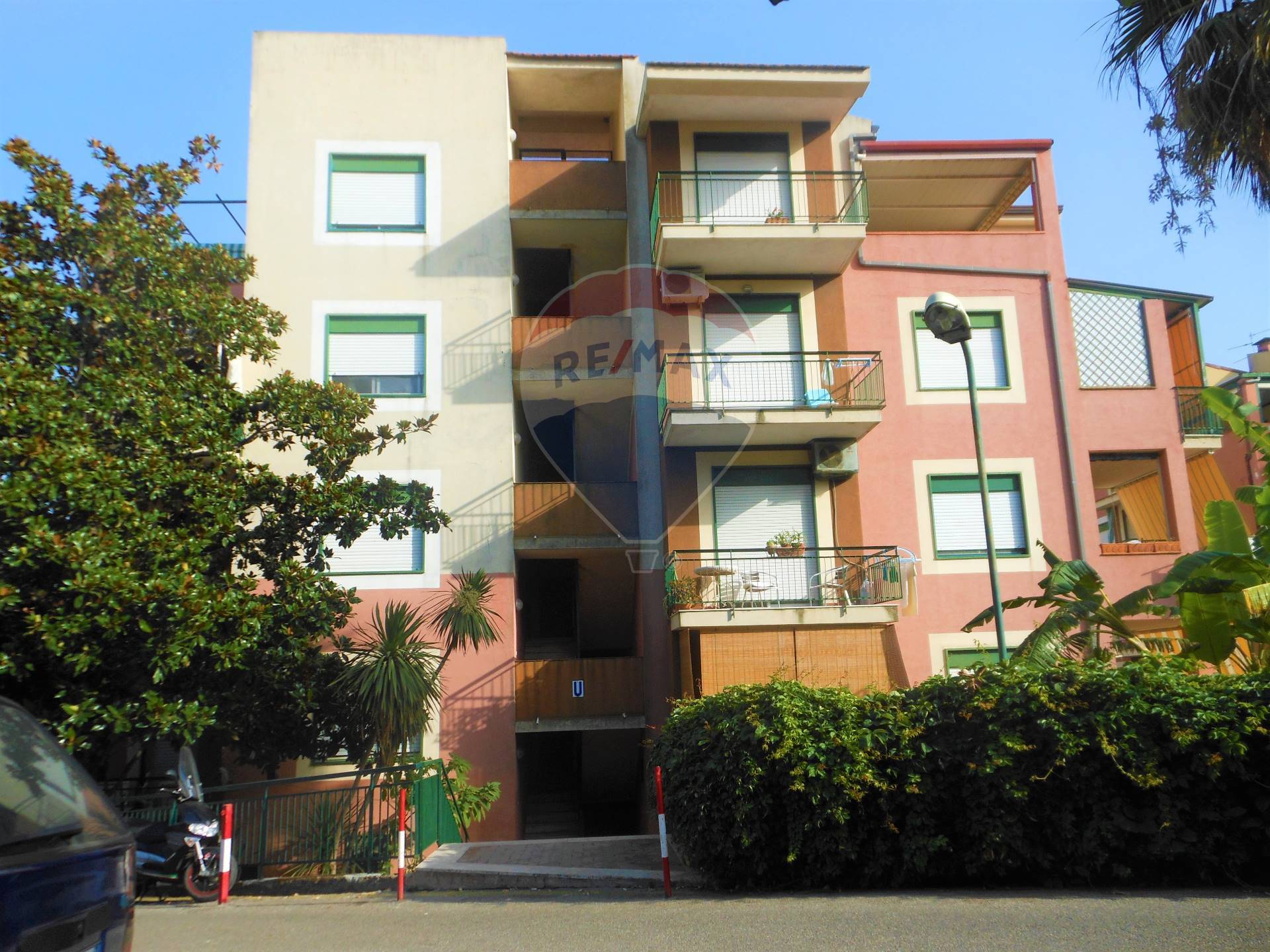  giardini-naxos vendita quart:  re/max crea casa