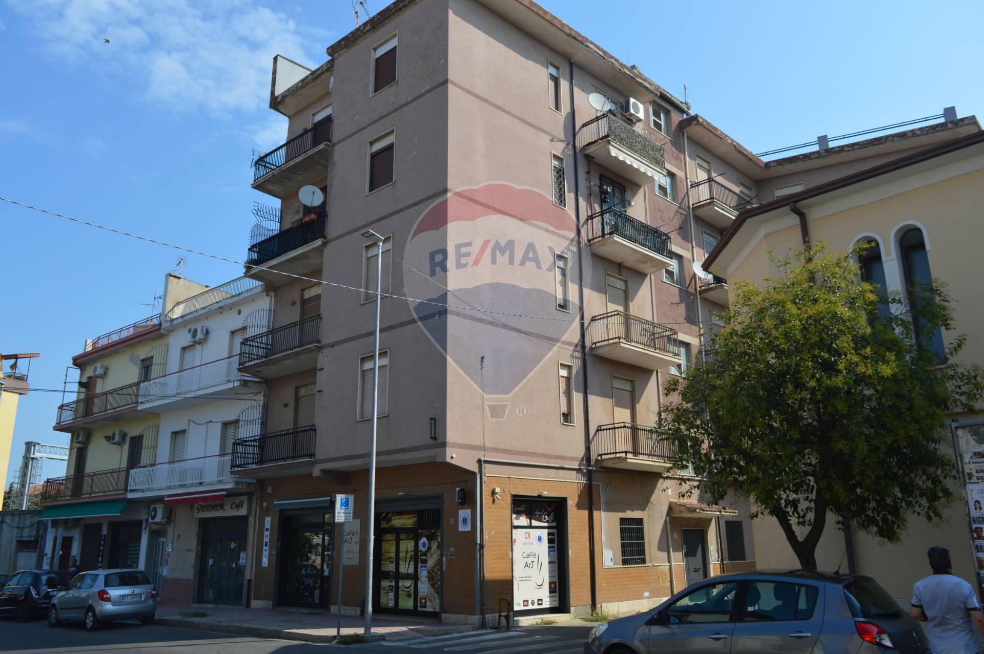  italia vendita quart: corigliano calabro stazione re/max team