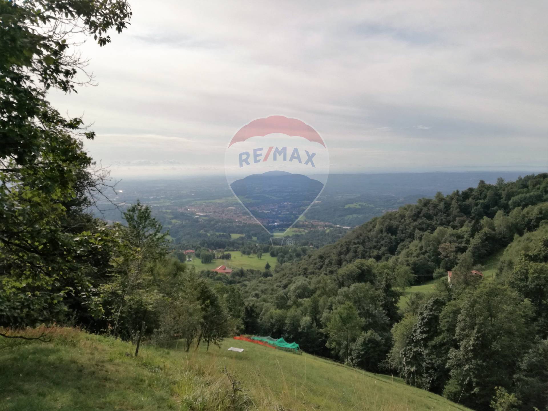 Villa Unifamiliare - Indipendente POLLONE vendita    RE/MAX Unit