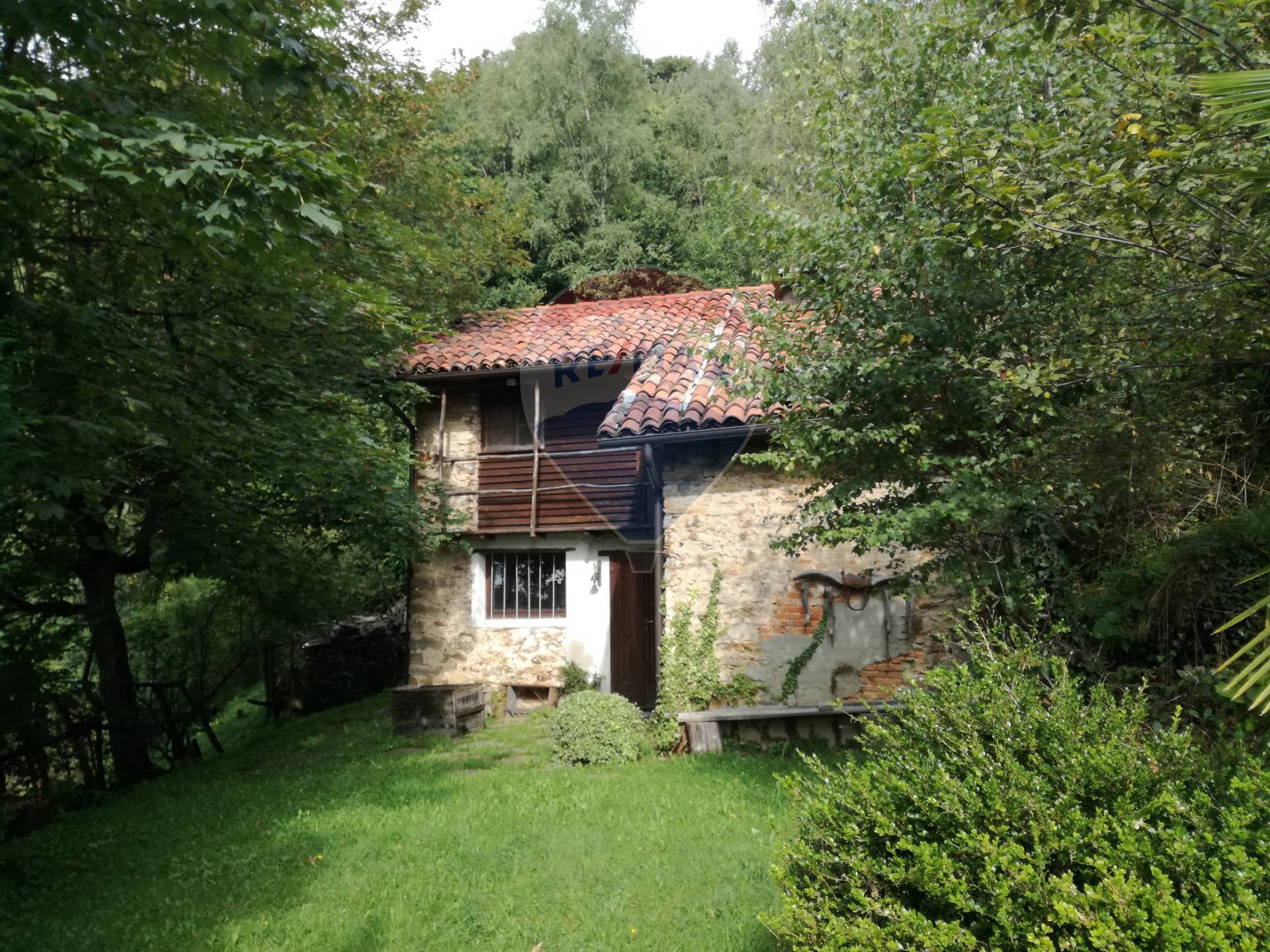 Villa Unifamiliare - Indipendente POLLONE vendita    RE/MAX Unit