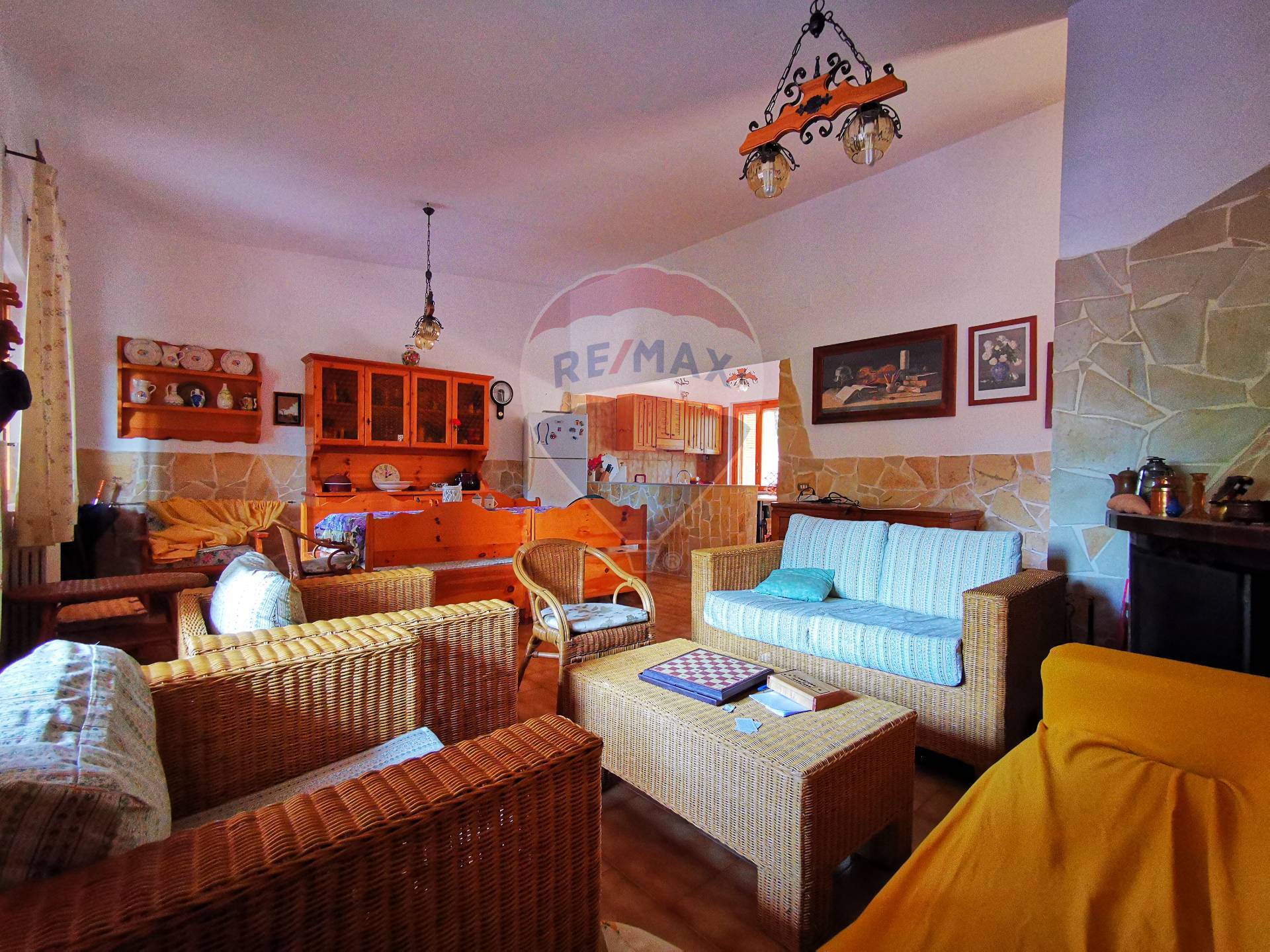 Villa CASSANO DELLE MURGE vendita    RE/MAX Acquachiara