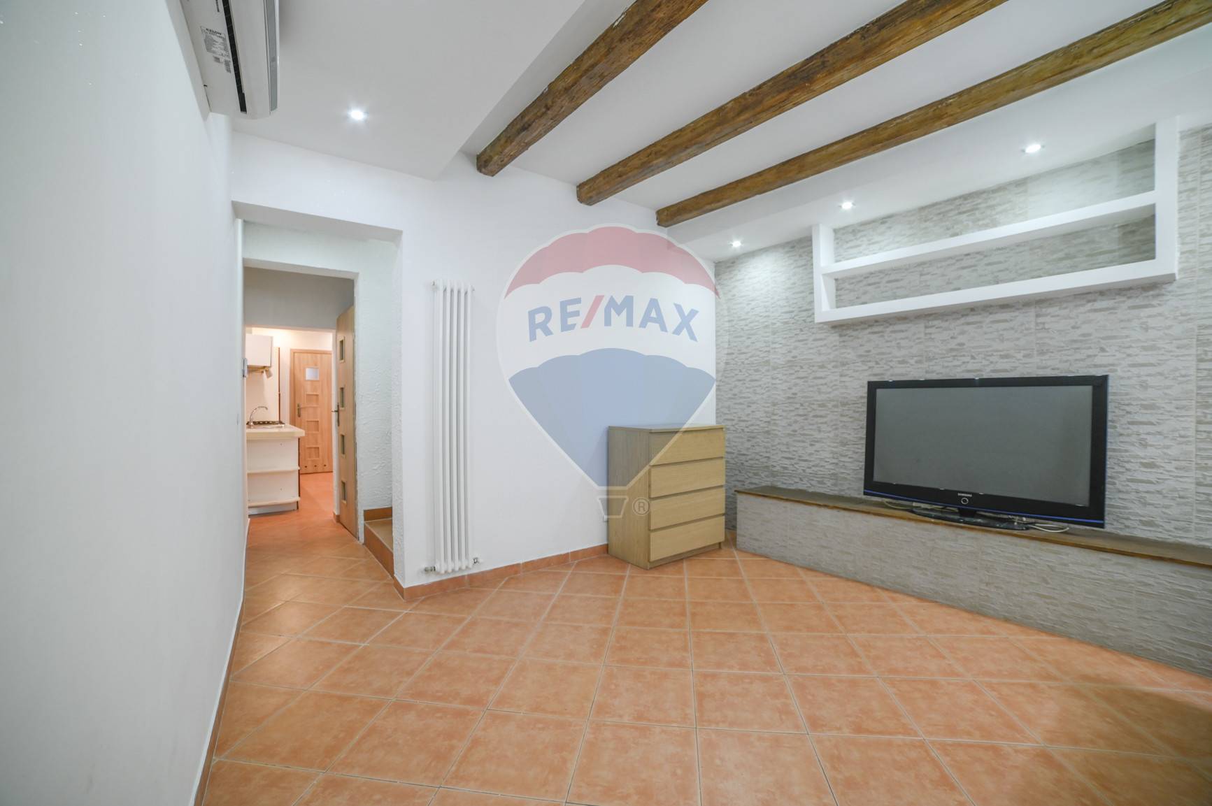 Villa Bifamiliare CHIARAVALLE vendita    RE/MAX Master Class