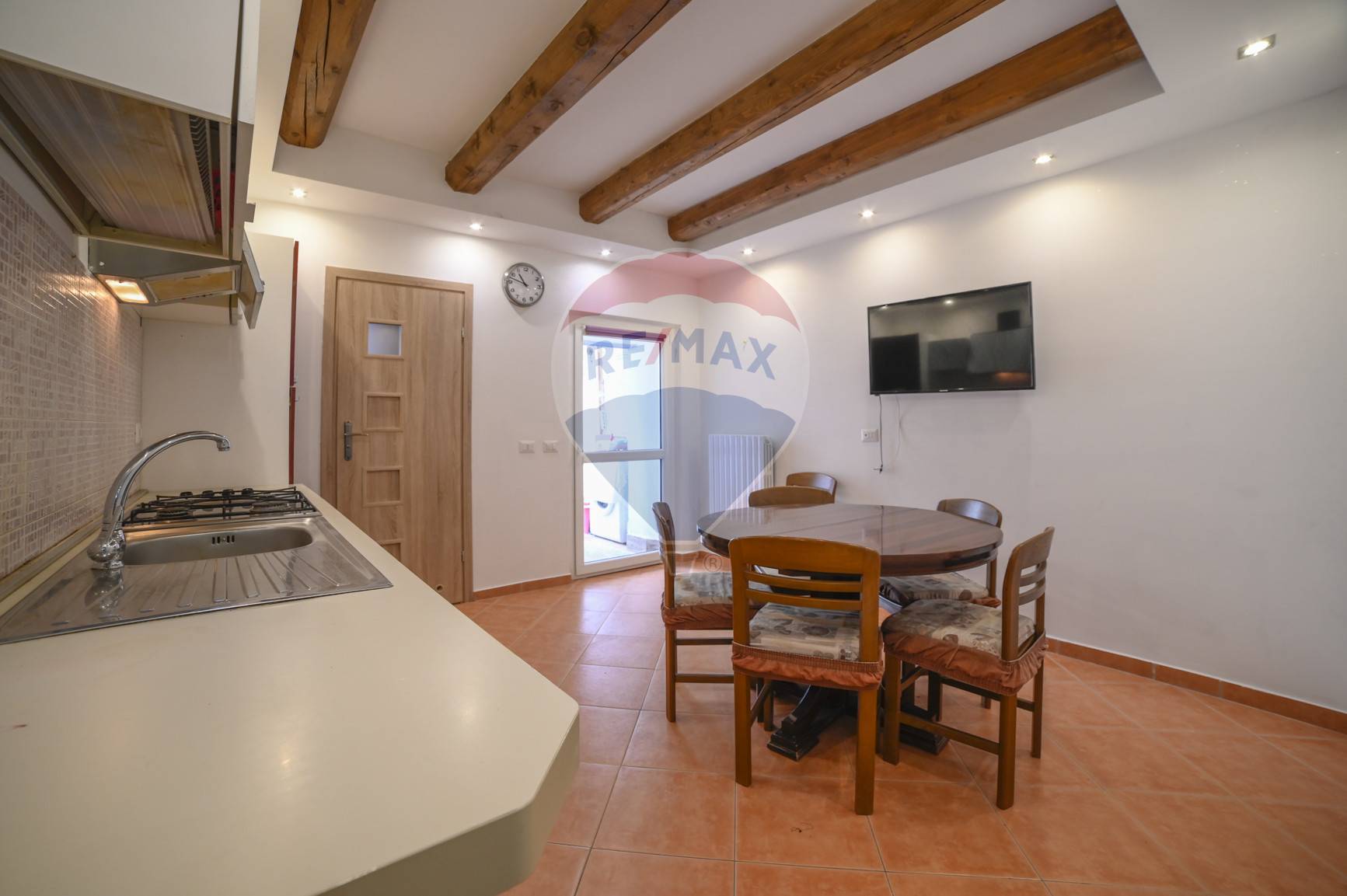  chiaravalle vendita quart:  re/max master class