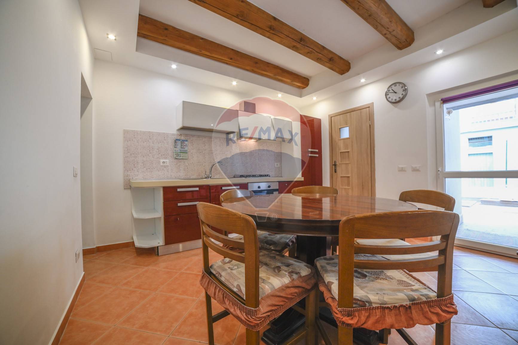 Villa Bifamiliare CHIARAVALLE vendita    RE/MAX Master Class