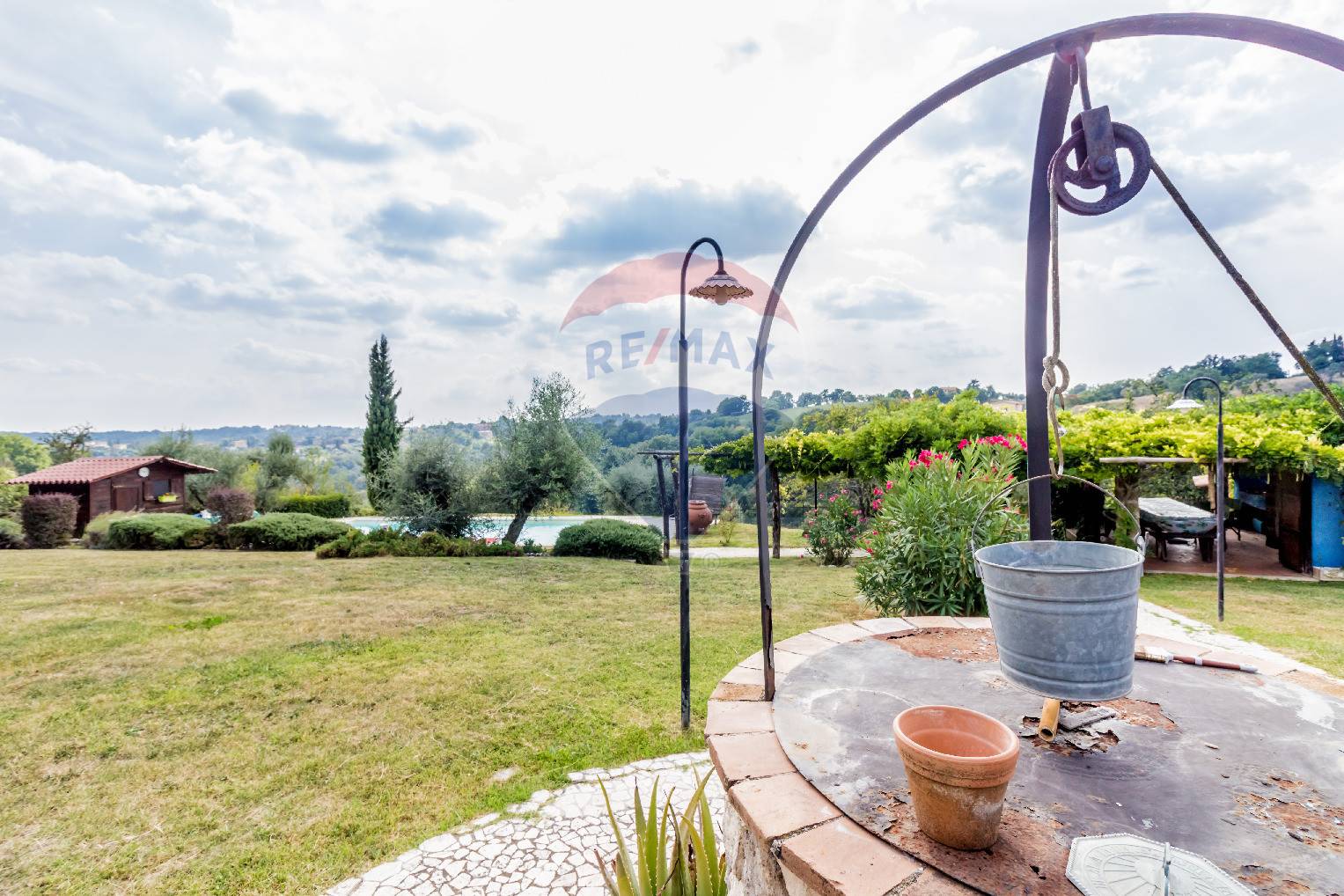 Villa CAPENA vendita    RE/MAX Property