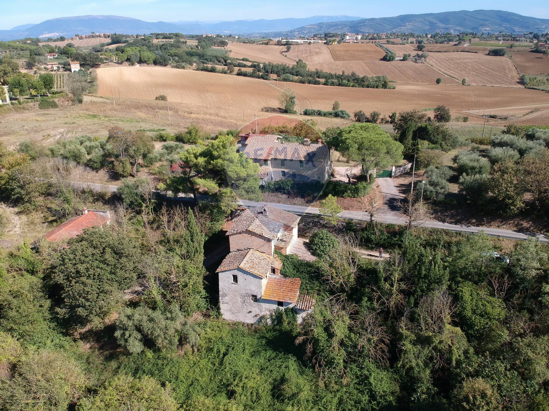 Rustico - Cascina PERUGIA vendita  Zona Colonnetta Montebello  RE/MAX Famosa