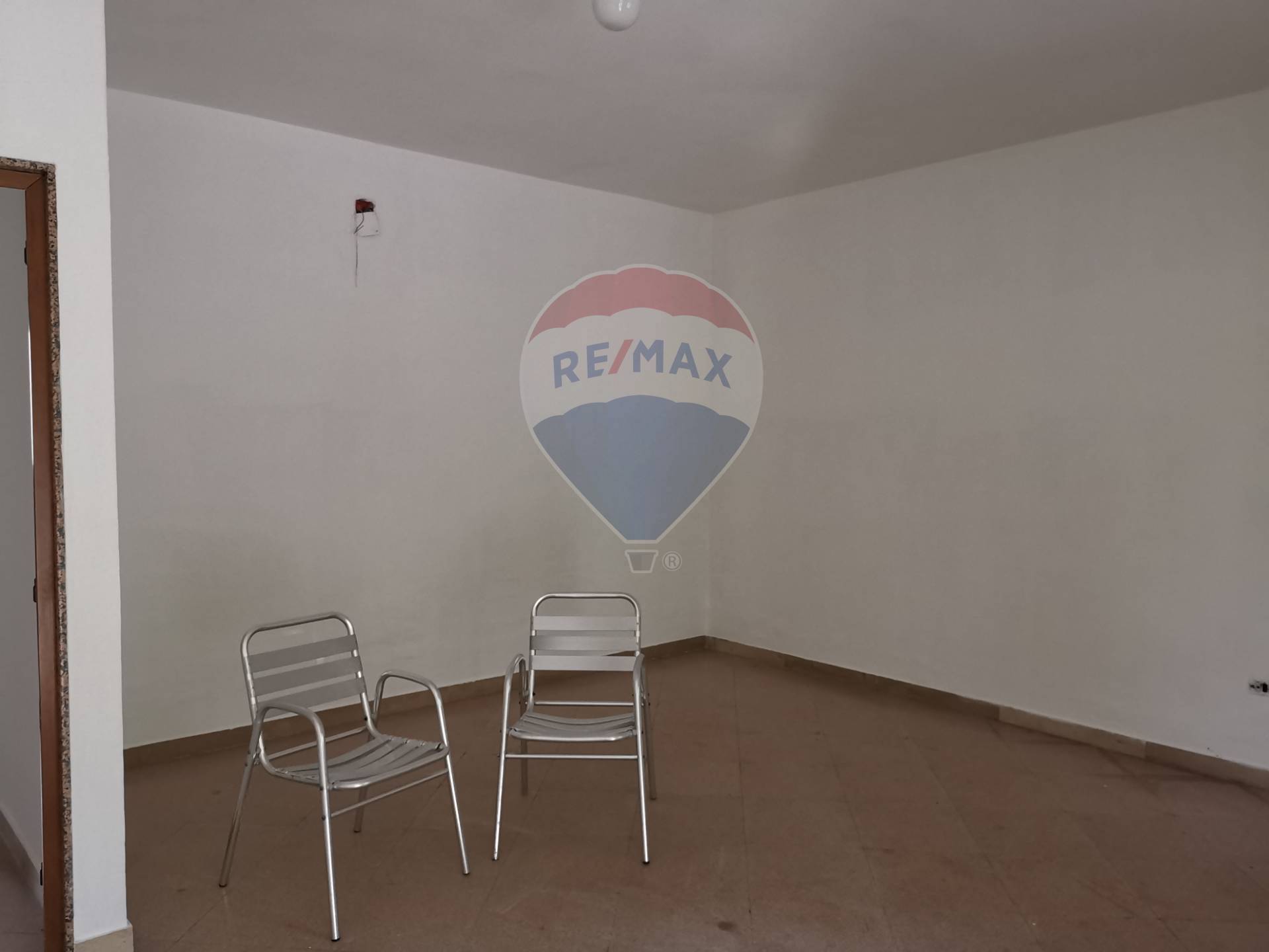 Ufficio - Loc.Com. BARI affitto  Carbonara - Ceglie  RE/MAX Acquachiara