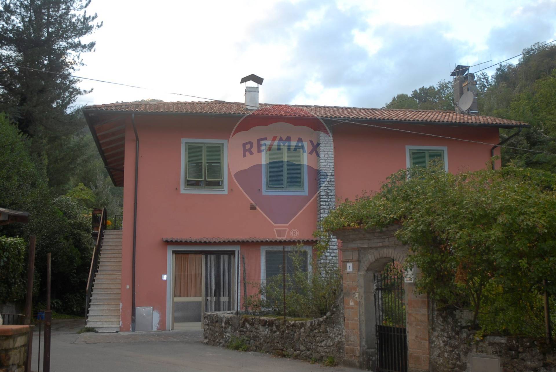  castelnuovo-di-garfagnana vendita quart:  re-max-domus-consulting