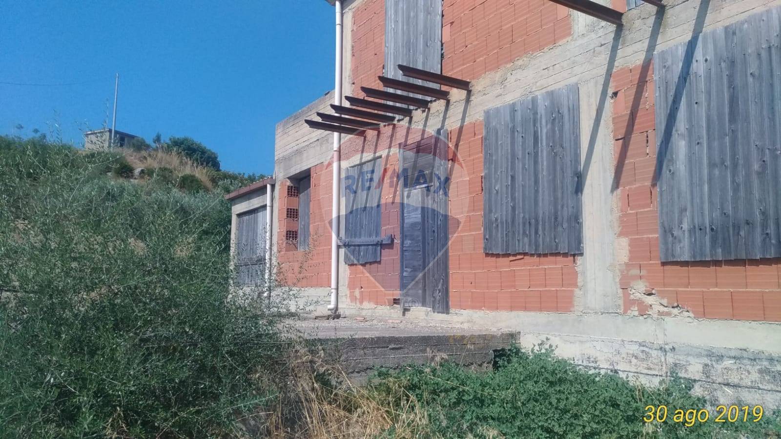 Villa Unifamiliare - Indipendente AGRIGENTO vendita  Montaperto  RE/MAX White House