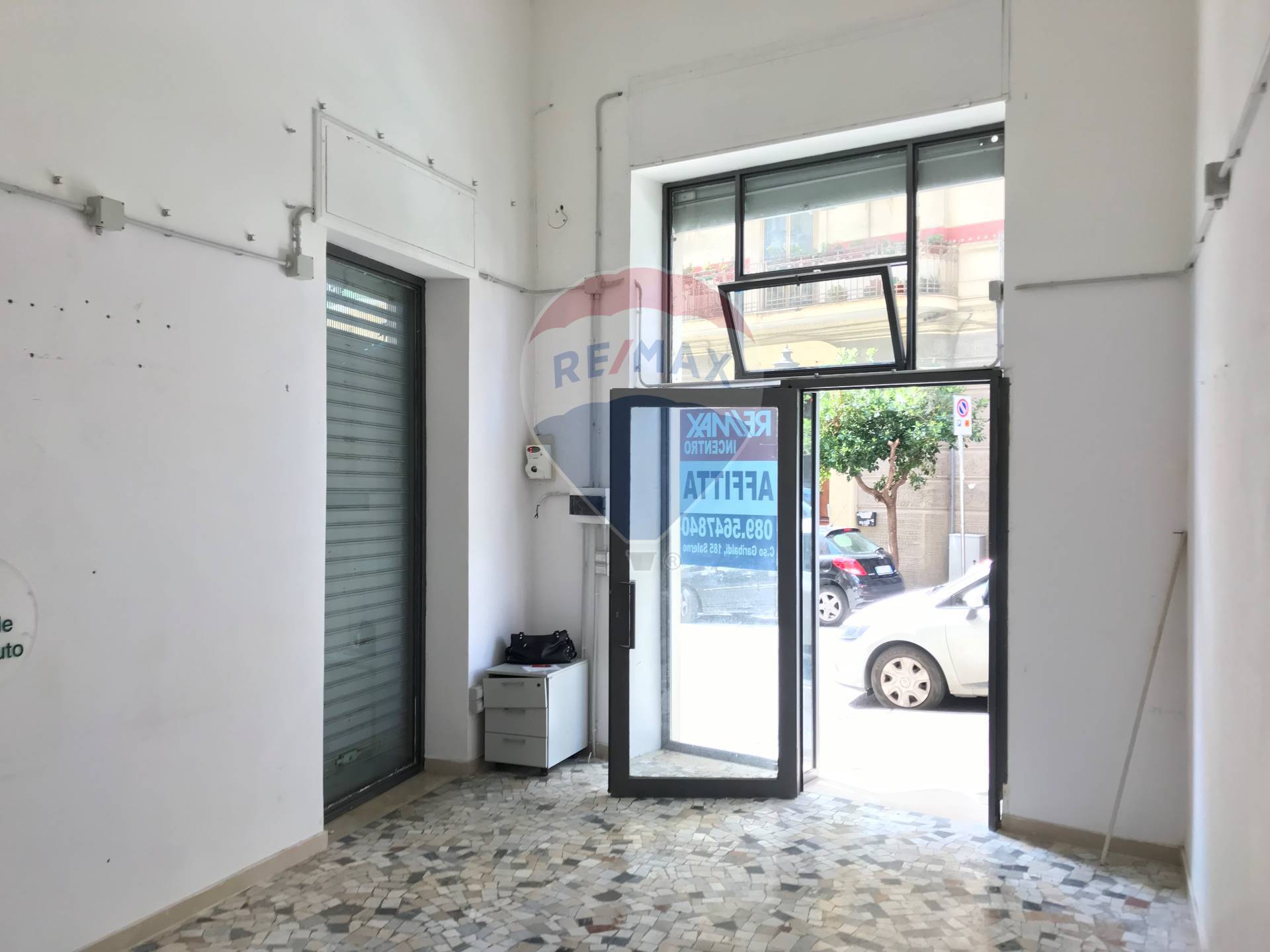 Negozio - Loc.Com. SALERNO vendita  Centro  RE/MAX Incentro