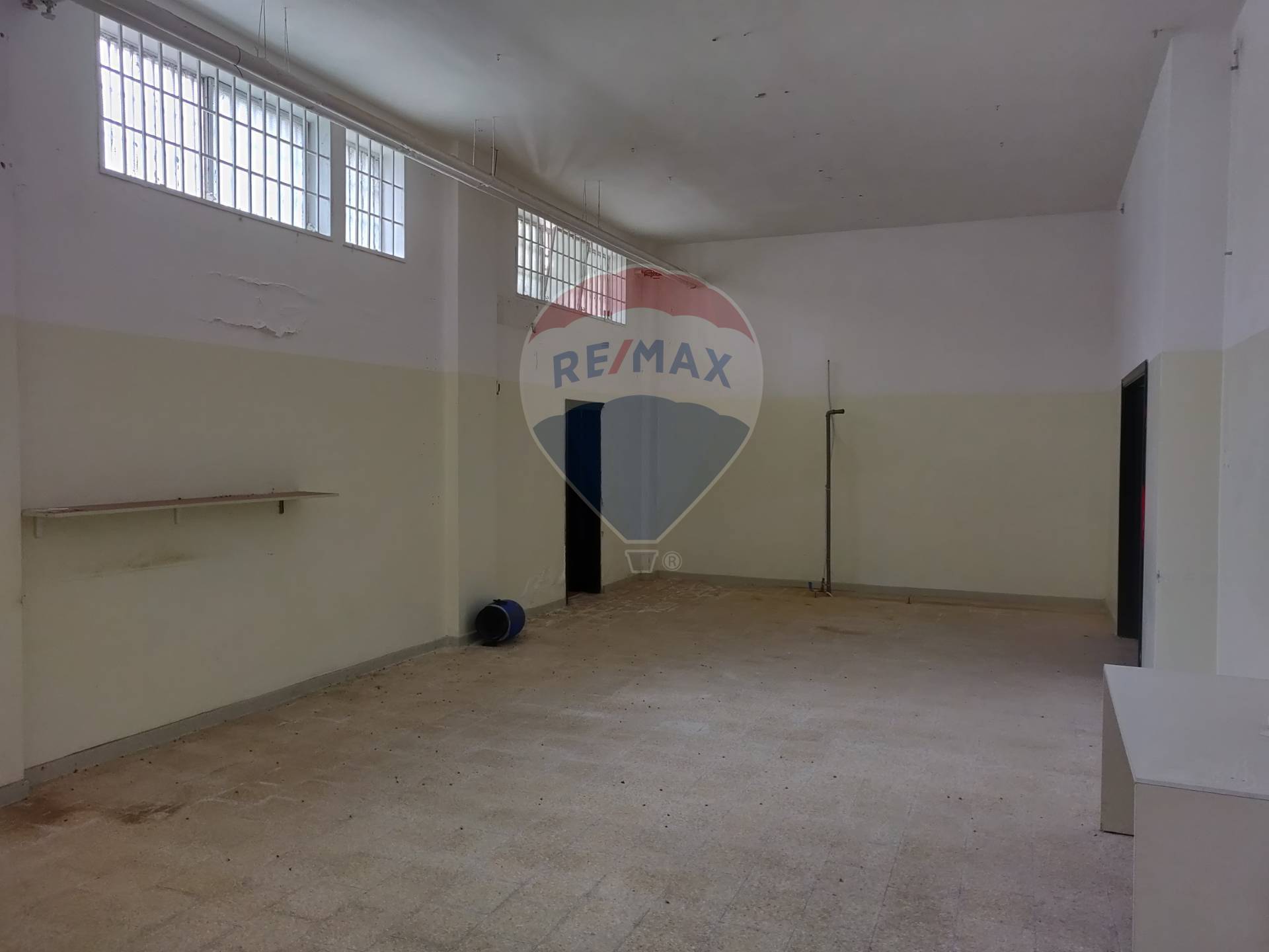 Ufficio - Loc.Com. BARI vendita  Mungivacca  RE/MAX Acquachiara