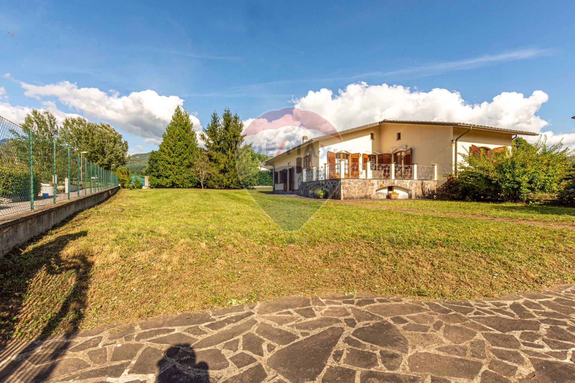  pieve-fosciana vendita quart:  re-max-quality-house