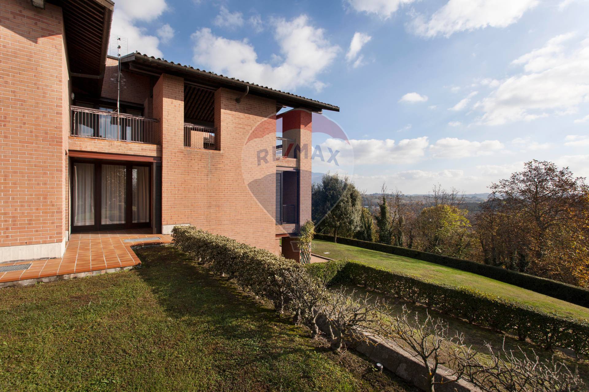 Villa MONTIGLIO vendita  Montiglio  RE/MAX Sfera