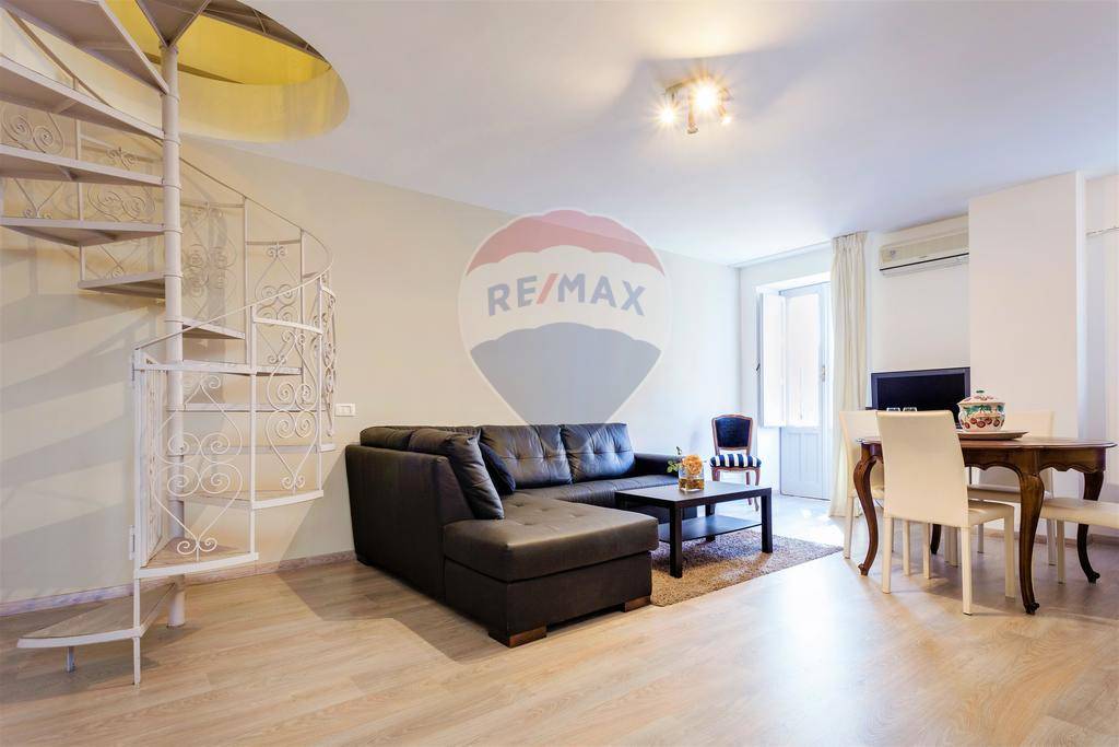 Appartamento TAORMINA vendita  Centro  RE/MAX Crea Casa