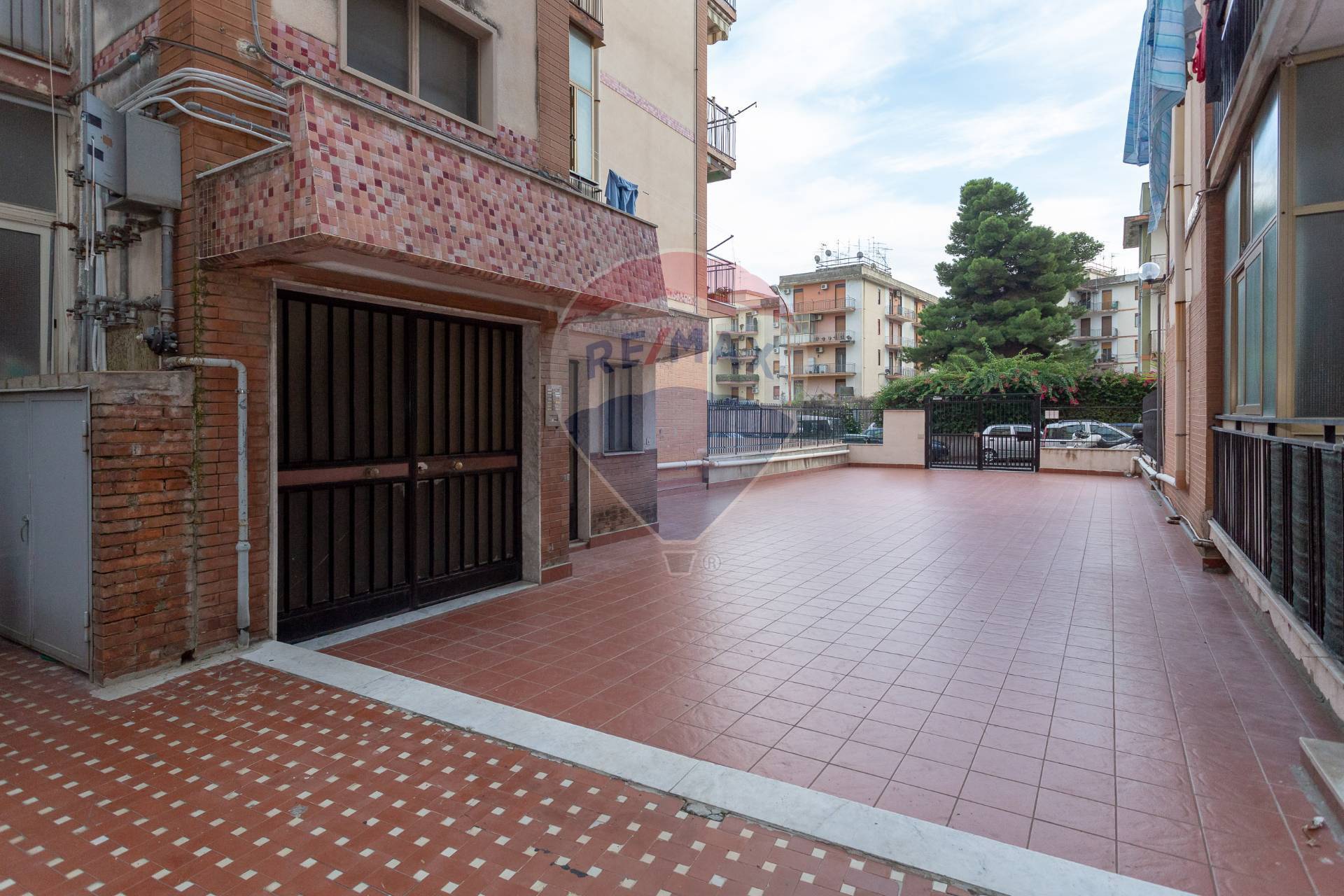  gravina-di-catania vendita quart:  re-max-estates