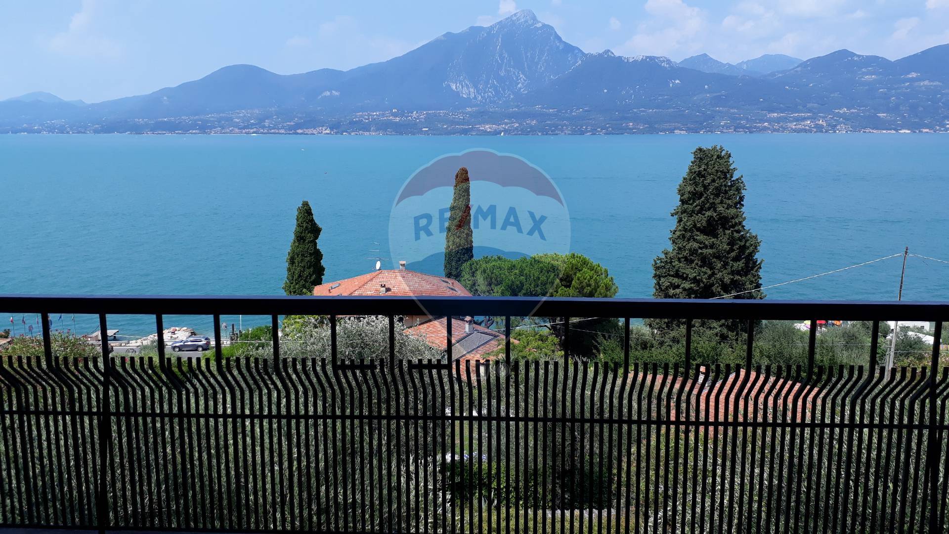  torri-del-benaco vendita quart:  re-max-lago