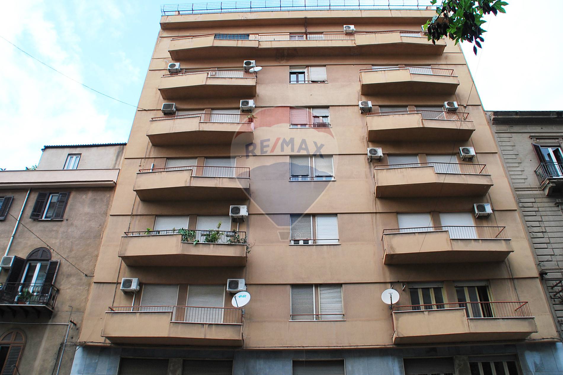  palermo vendita quart: politeama re-max-hunters