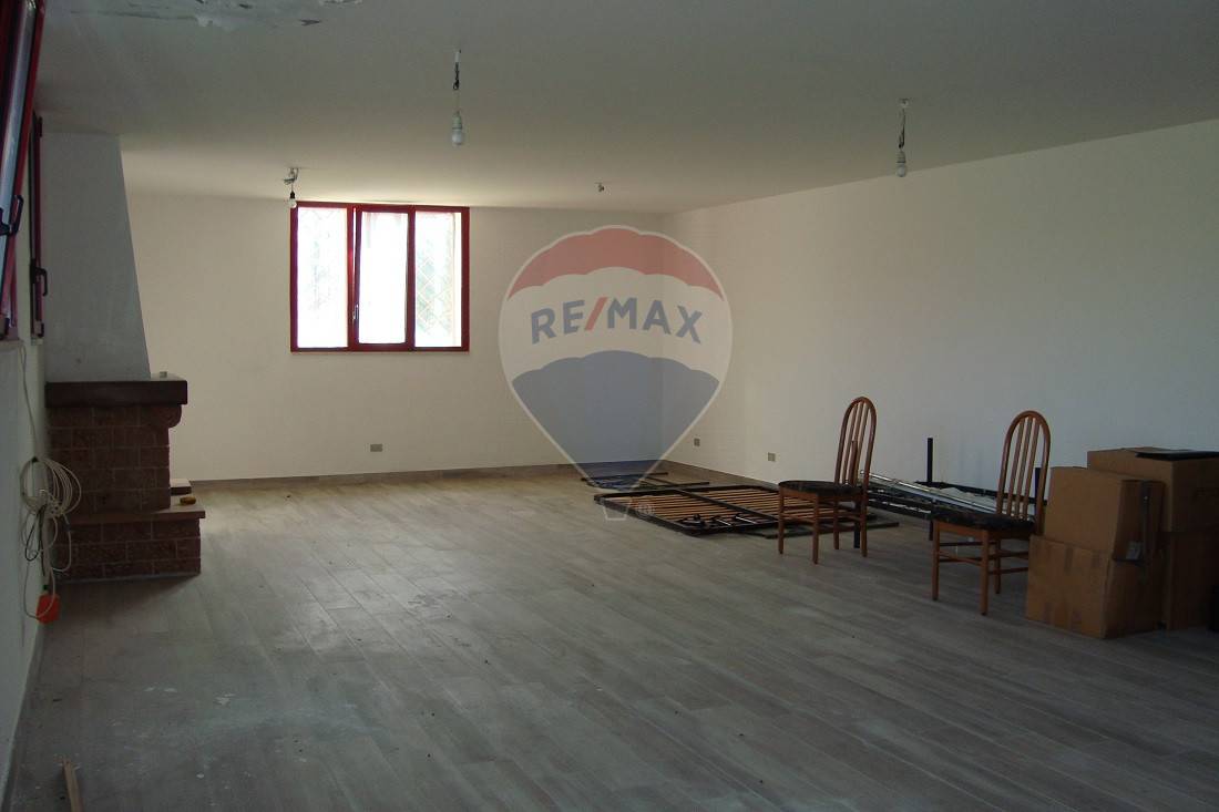 Appartamento BOSCO CHIESANUOVA vendita    RE/MAX Top Elegance