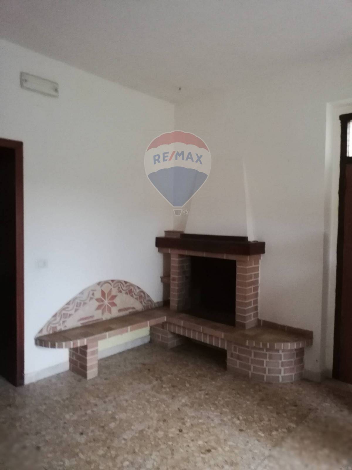 Villa Bifamiliare LANCIANO affitto    RE/MAX People