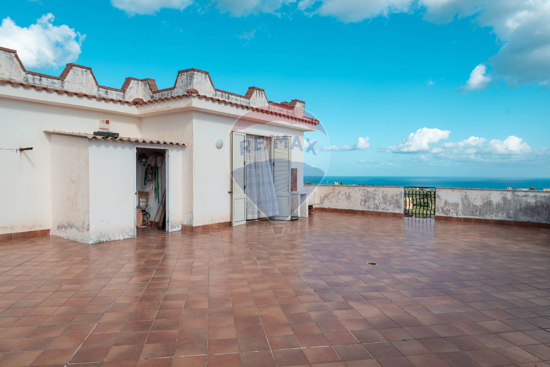 Villa SANTA FLAVIA vendita    RE/MAX Hunters