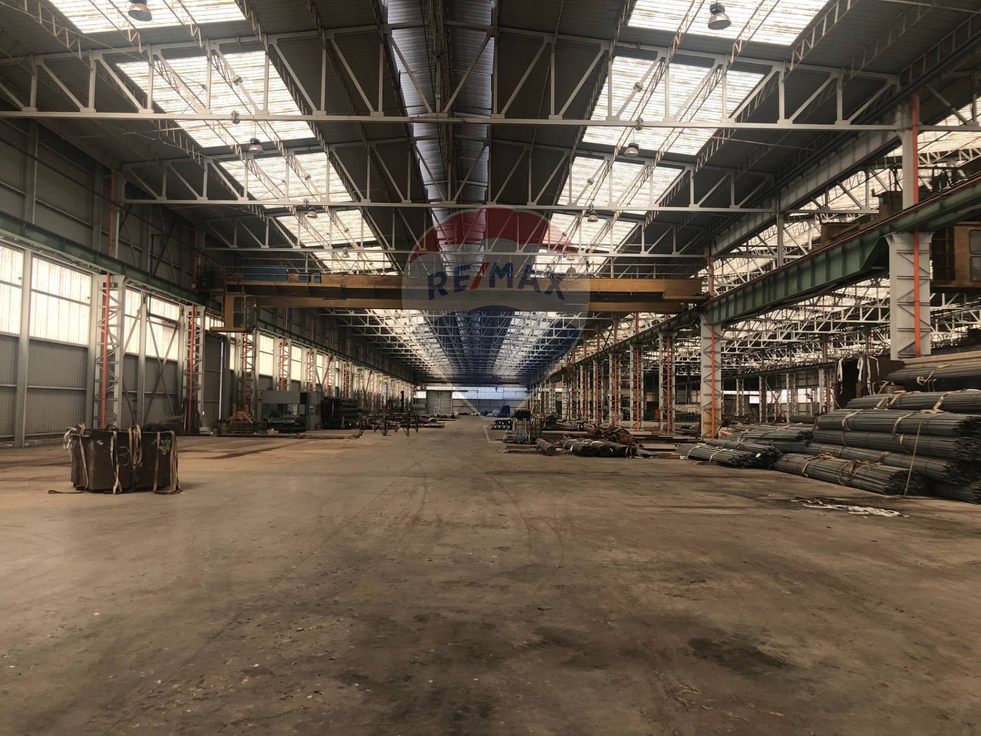 Capannone Commerciale BARI vendita    RE/MAX Acquachiara