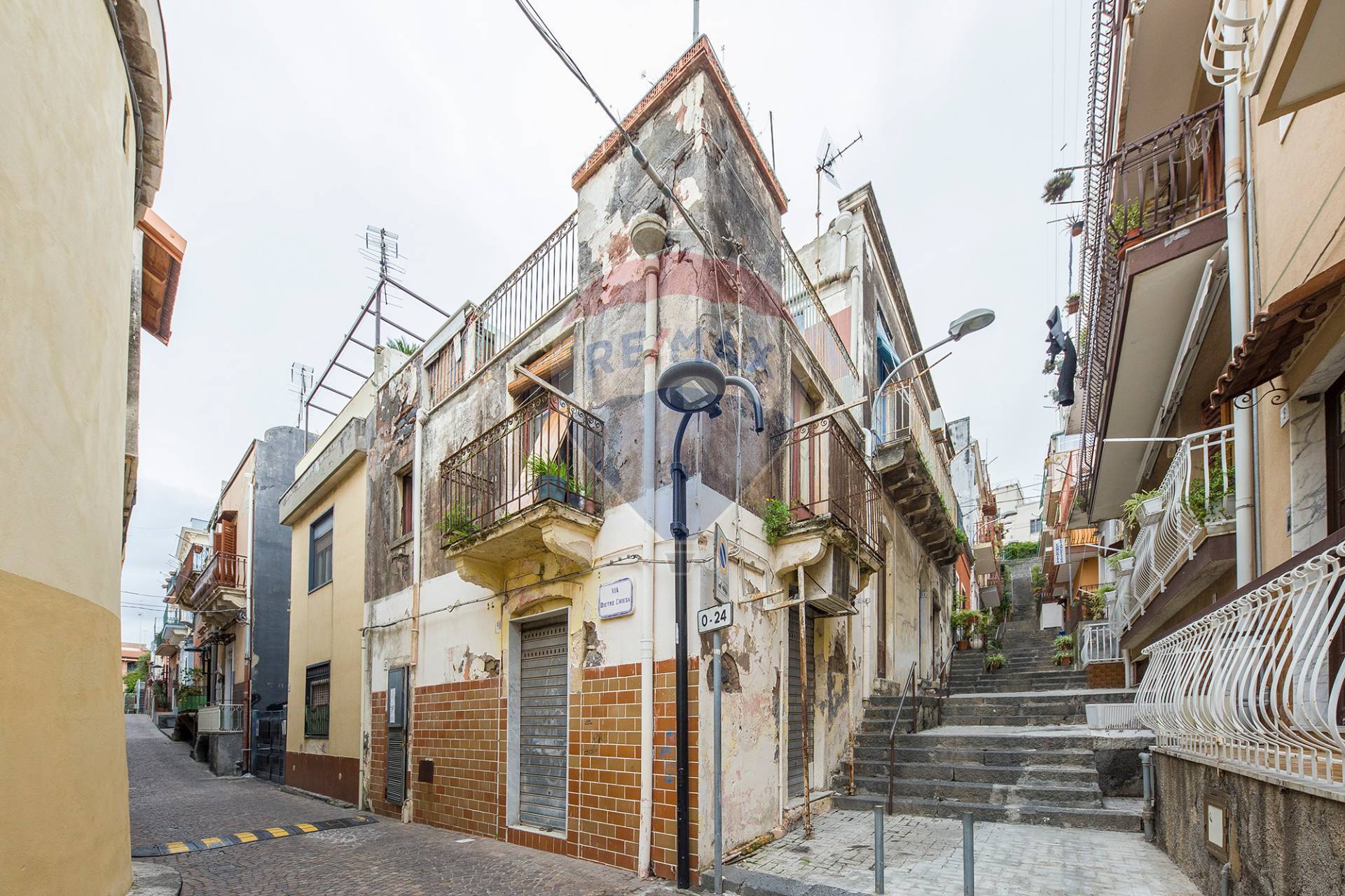  aci castello vendita quart: acitrezza re/max city home