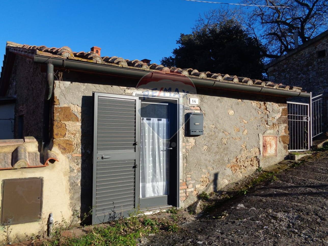  montecatini val di cecina vendita quart: sassa re/max premiere