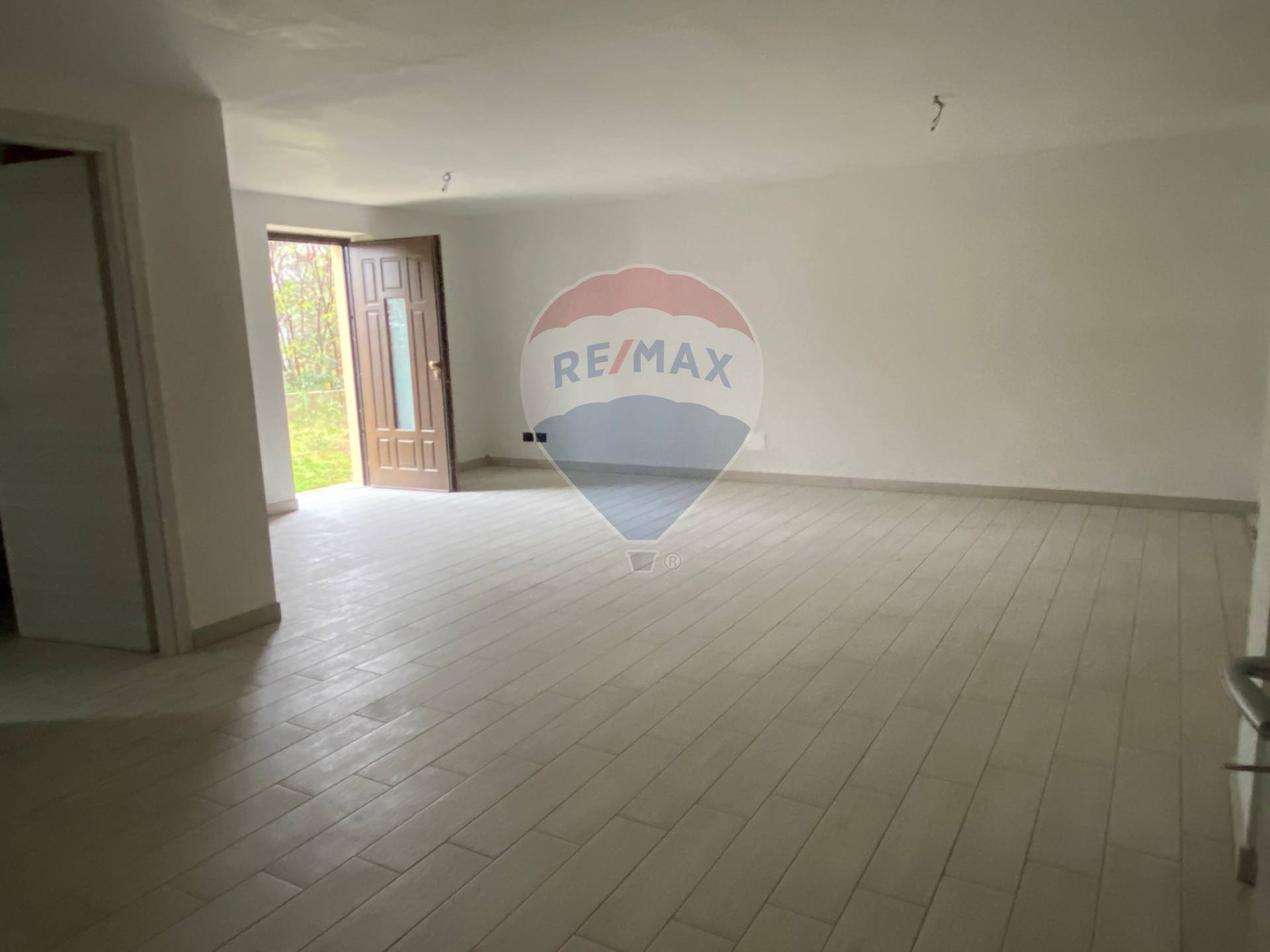 Villa CUMIANA vendita    RE/MAX Freedom