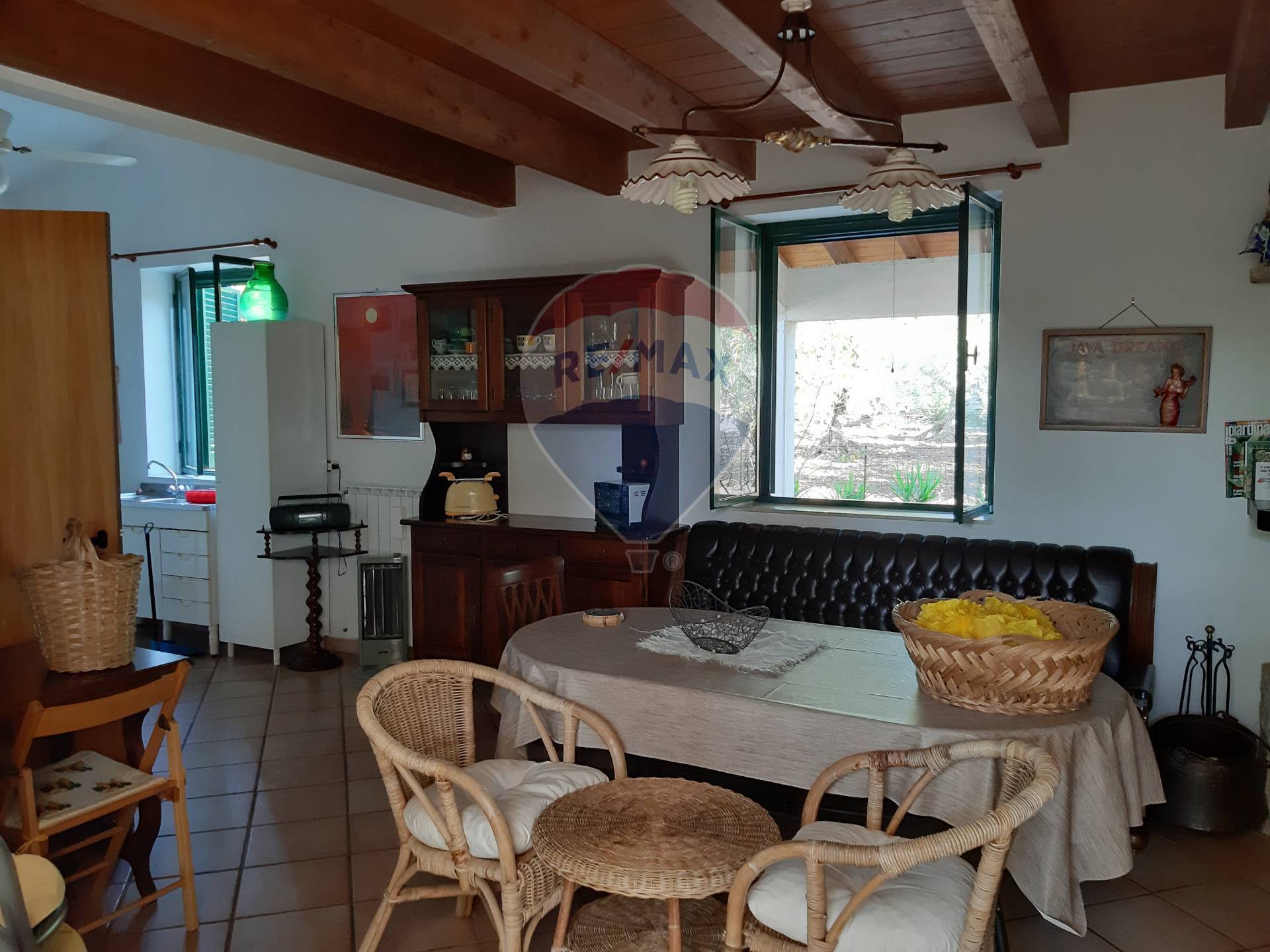 Villa CORATO vendita    RE/MAX Acquachiara