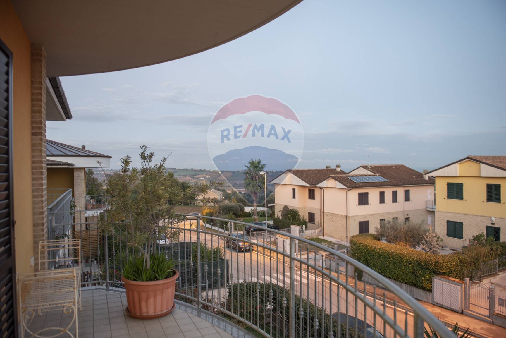 Appartamento CASTELFIDARDO vendita    RE/MAX Master Class