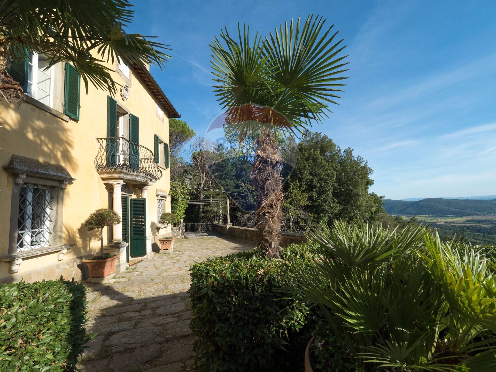 Villa CORTONA vendita  Torreone  RE/MAX Famosa