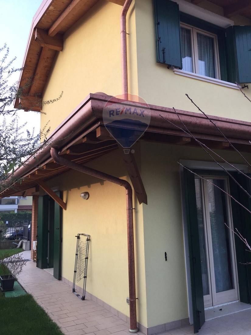 Villa SAN MARTINO BUON ALBERGO vendita    RE/MAX Top Elegance