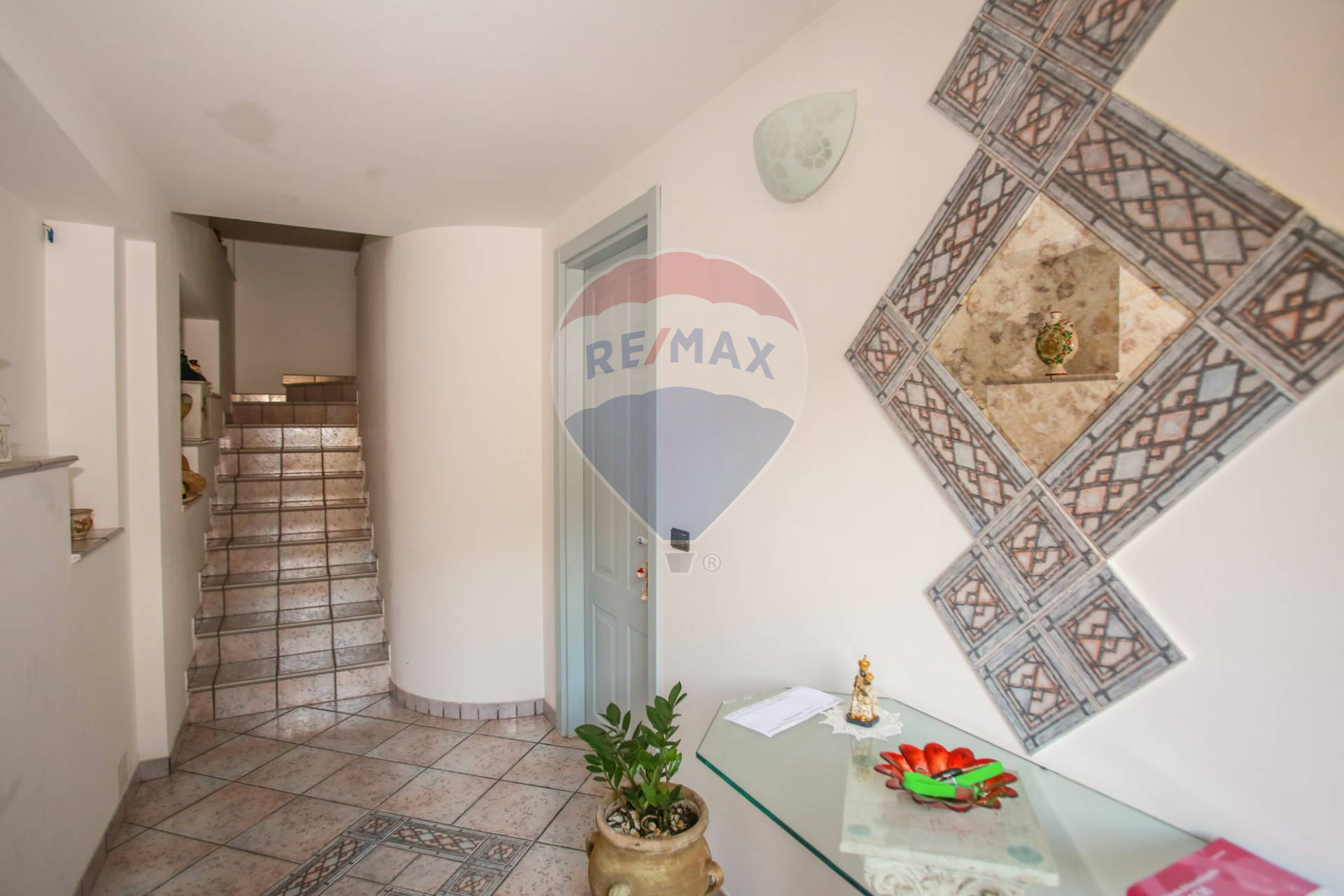 Villa Unifamiliare - Indipendente SCICLI vendita  Donnalucata  RE/MAX Prima Classe