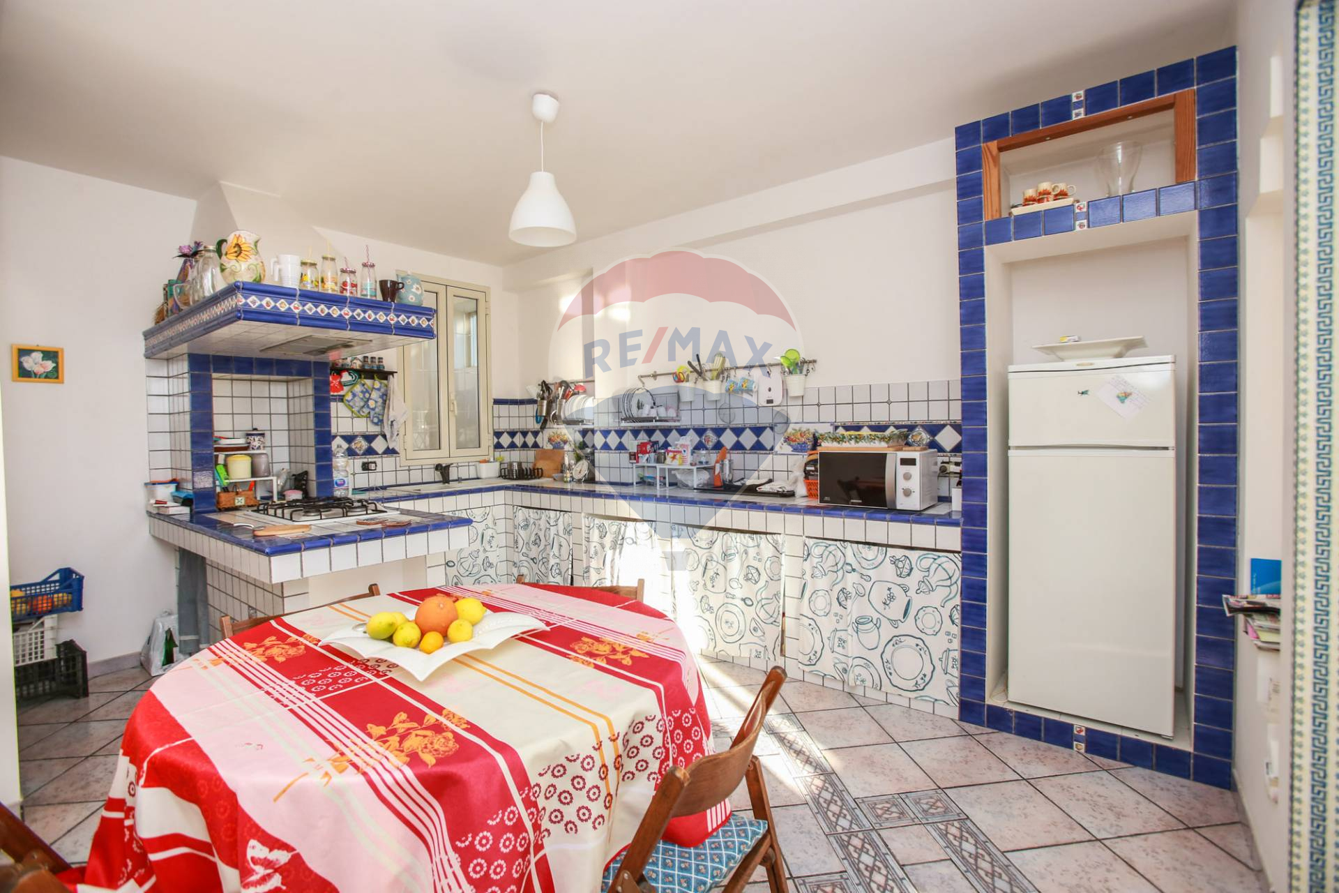  scicli vendita quart: donnalucata re/max prima classe