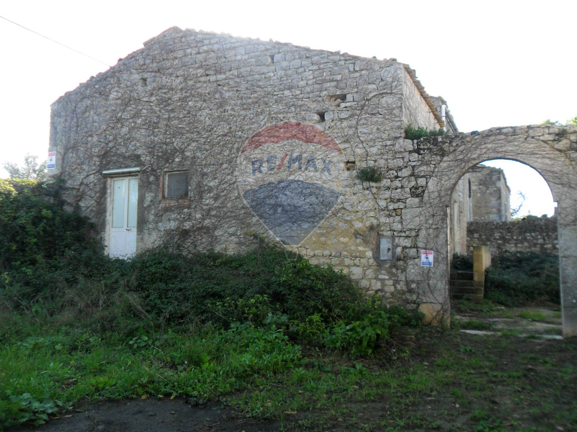 Rustico - Cascina MODICA vendita    RE/MAX Prima Classe