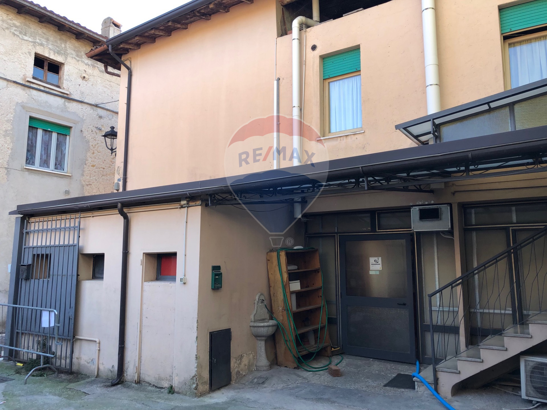 Villa Unifamiliare - Indipendente MANERBA DEL GARDA vendita  Solarolo  RE/MAX Edilfin