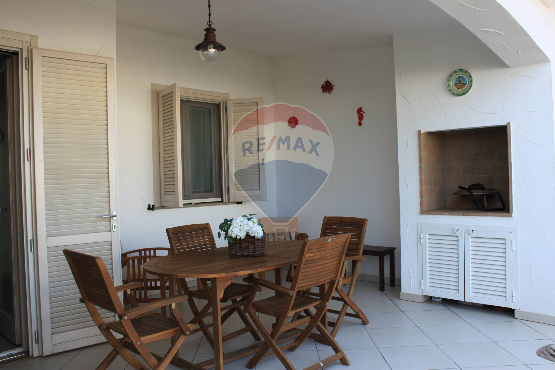 Villa OSTUNI vendita    RE/MAX Acquachiara