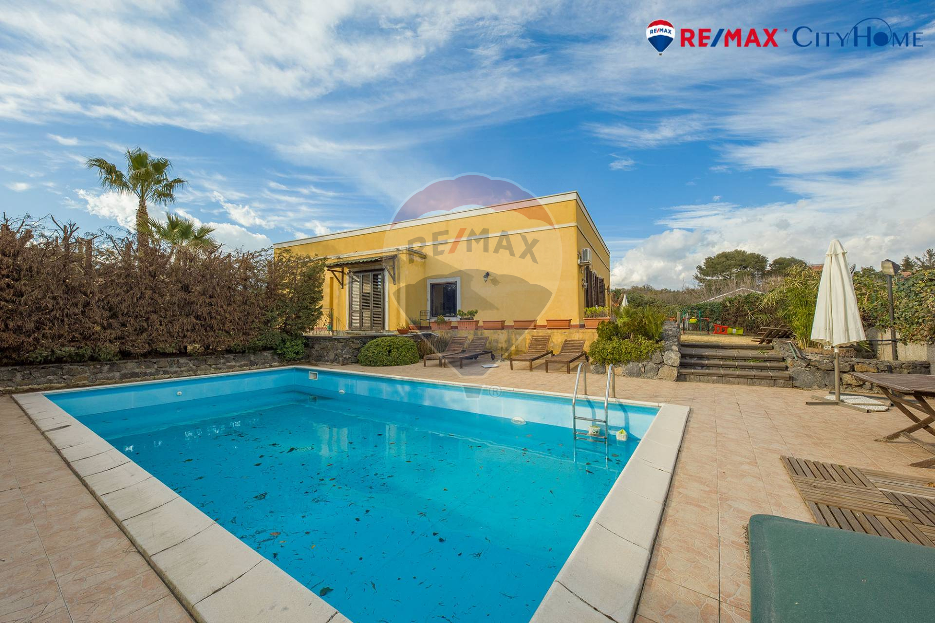  viagrande vendita quart:  re-max-city-home