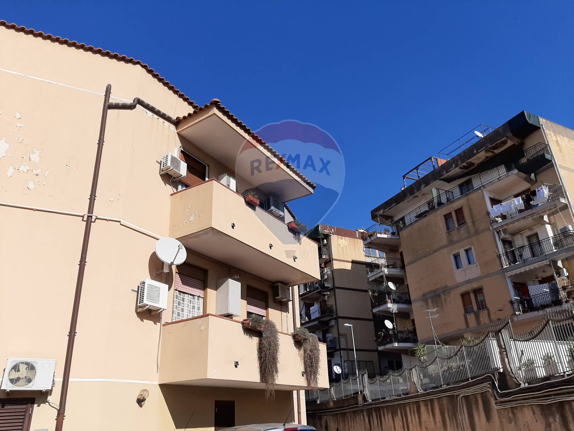 Appartamento GRAVINA DI CATANIA vendita    RE/MAX CasAffare