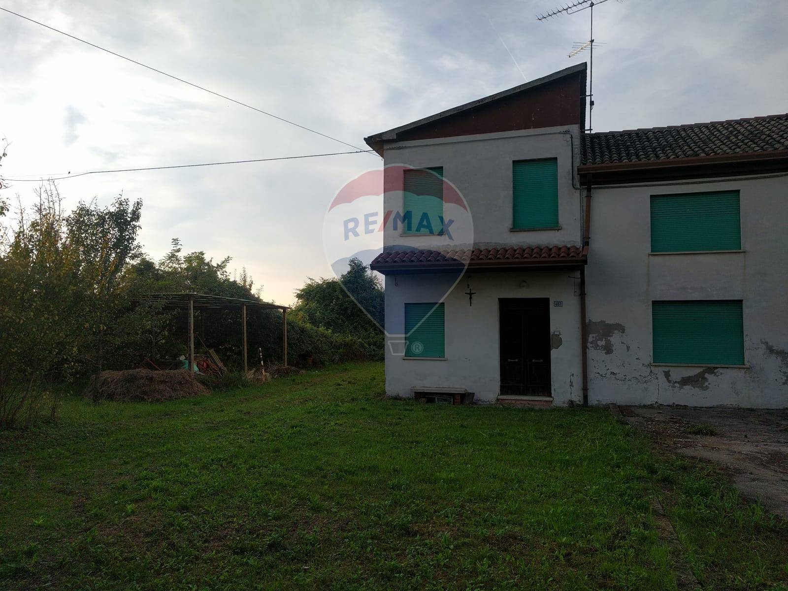 Villa Unifamiliare - Indipendente CEREGNANO vendita  Pezzoli  RE/MAX Sunbeam