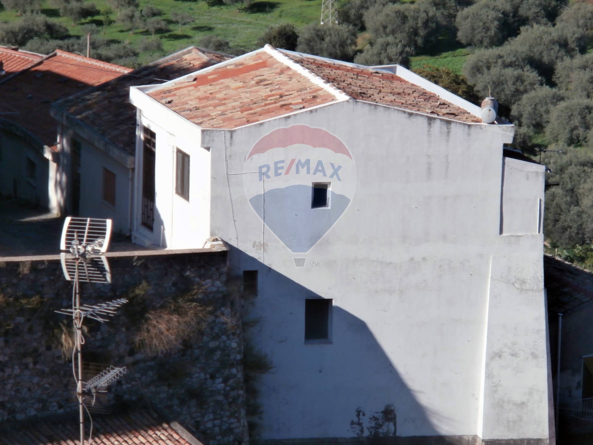 Villa Unifamiliare - Indipendente CASTROREALE vendita    RE/MAX Domus Nova