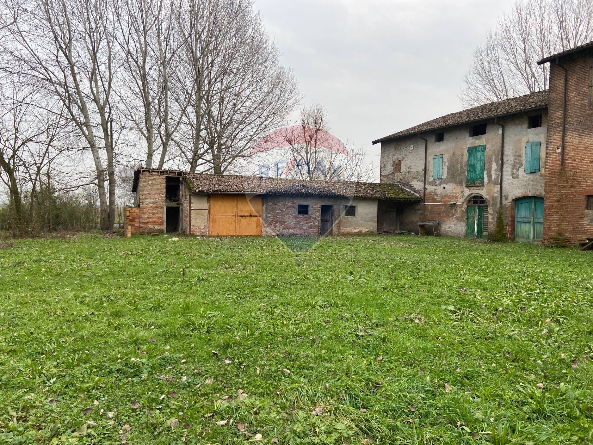 Rustico - Cascina SISSA TRECASALI vendita  Torricella  RE/MAX Alfa