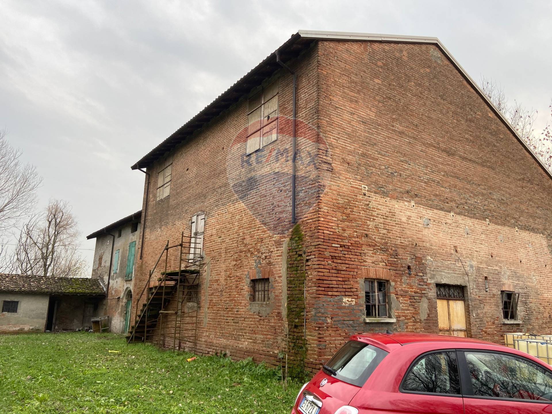 Rustico - Cascina SISSA TRECASALI vendita  Torricella  RE/MAX Alfa