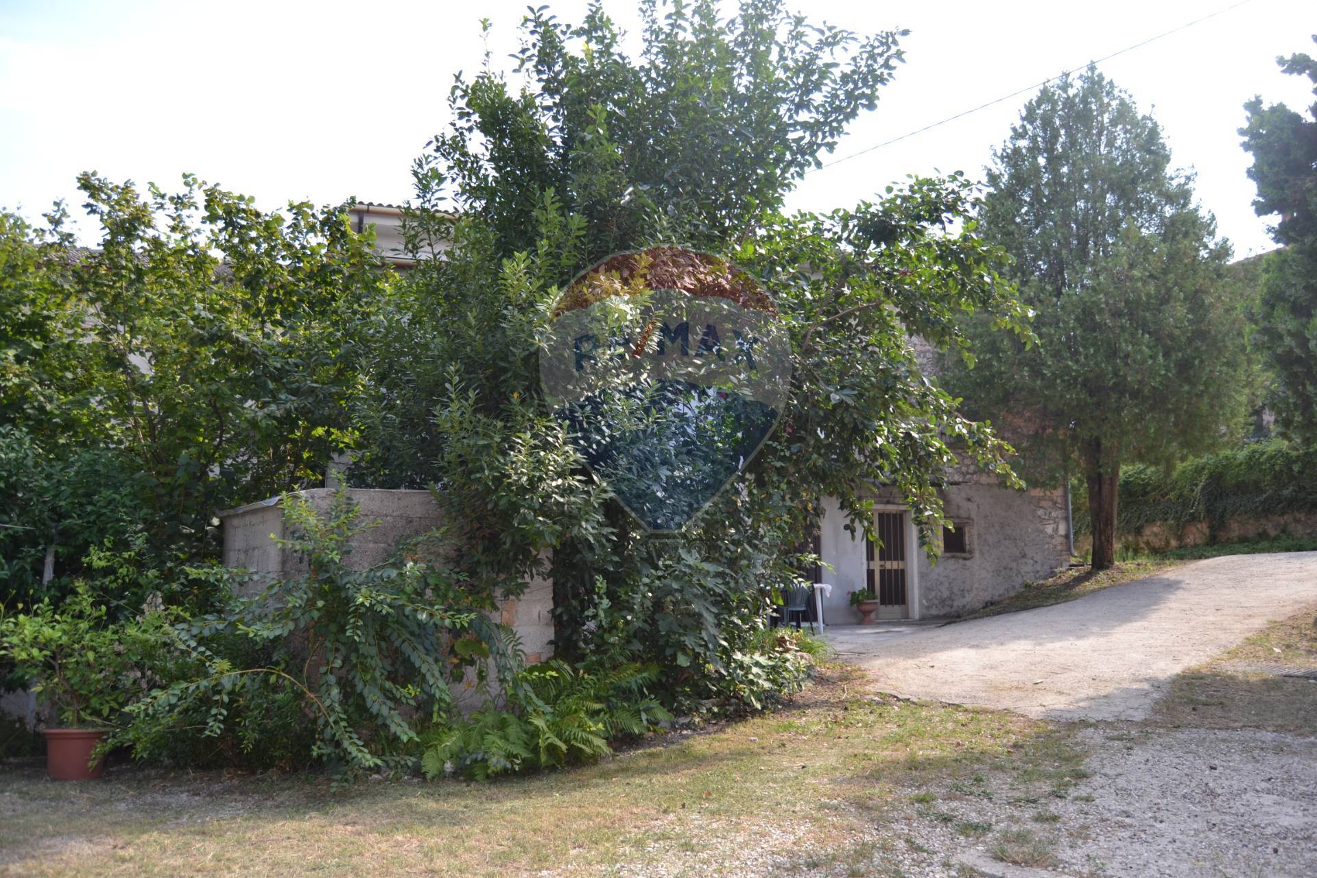 Rustico - Cascina MEZZANE DI SOTTO vendita    RE/MAX Top Elegance