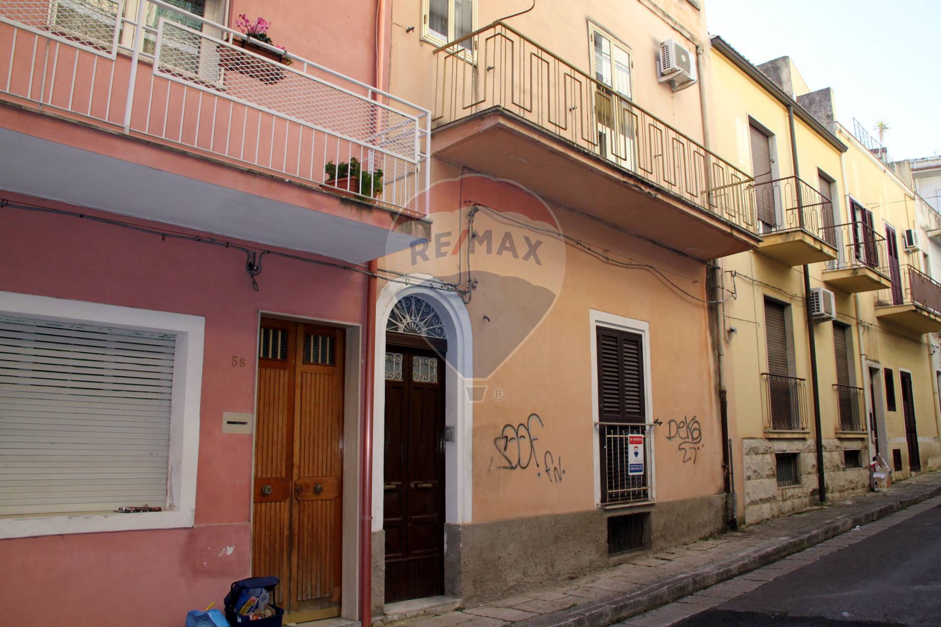 Villa Unifamiliare - Indipendente RAGUSA vendita  Cappuccini  RE/MAX Prima Classe