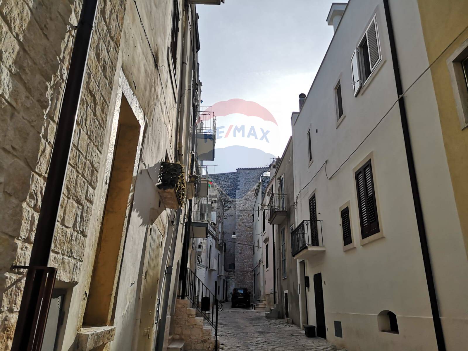  conversano vendita quart:  re/max acquachiara