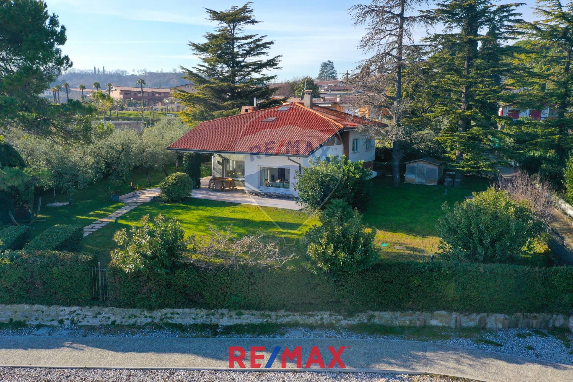 Villa MANERBA DEL GARDA vendita  Pieve  RE/MAX Edilfin