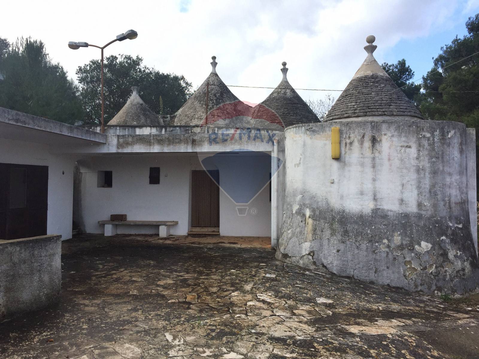 Villa Unifamiliare - Indipendente MARTINA FRANCA vendita    RE/MAX Oltre